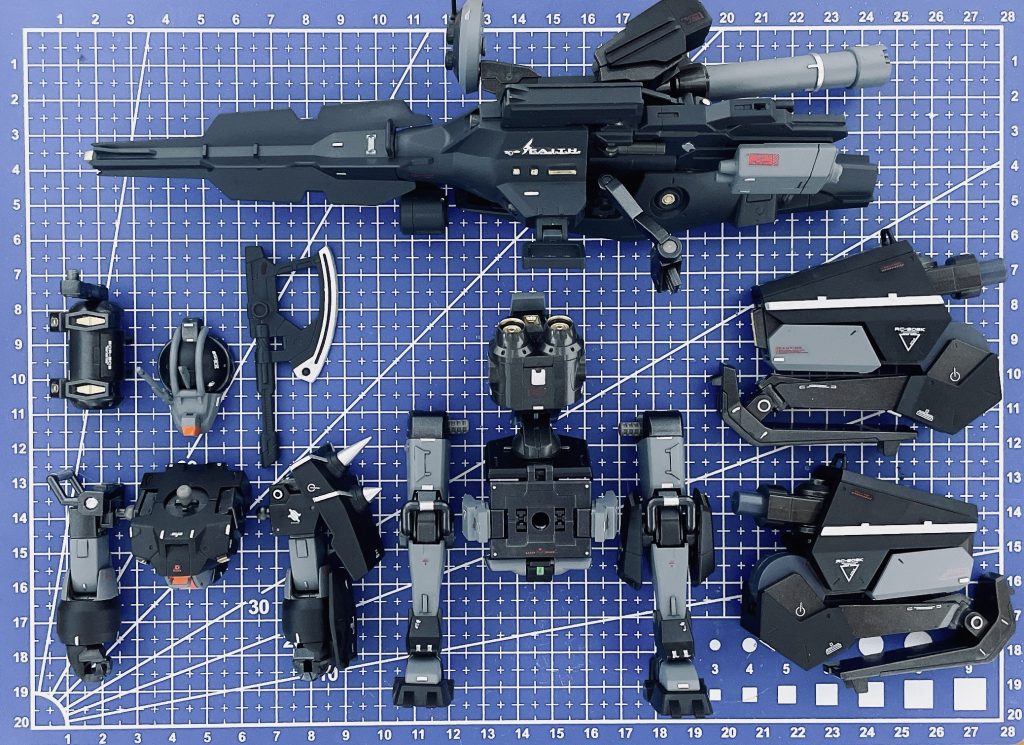 最後は恒例の完成直前写真m(_ _)m今年は少し長めのGWが取れたので、完成目前で眠らせていたデミトレーナーを仕上げました!本当は水星コンにもエントリーさせたかったんですが、間に合わず・・・おまけにGW後半は雨予報だったので塗装できるが微妙だったんですが、無事に完成しました!とはいえ、塗装は相変わらず苦手で今回も心折れかけましたが満足のいく作品になりました♪チーム機体ということで、あと2作品くらい作りたいストックはあるので、こちらも乞うご期待ください!(完成は年内の予定w)以上、最後までご覧いただきありがとうございました!!