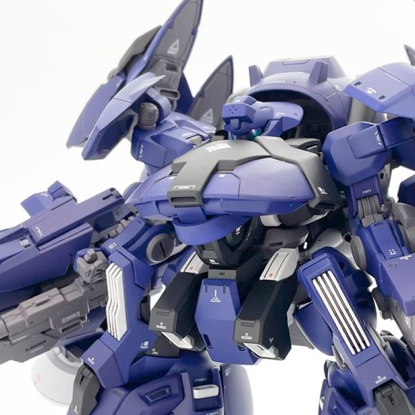 ディランザ・アスラ