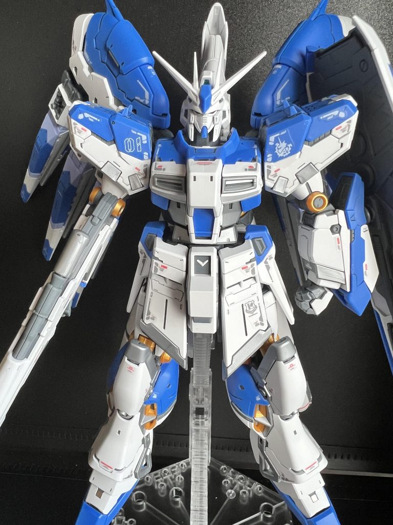 RG Hi-νガンダム–2枚目/制作者：Koki Sonoda