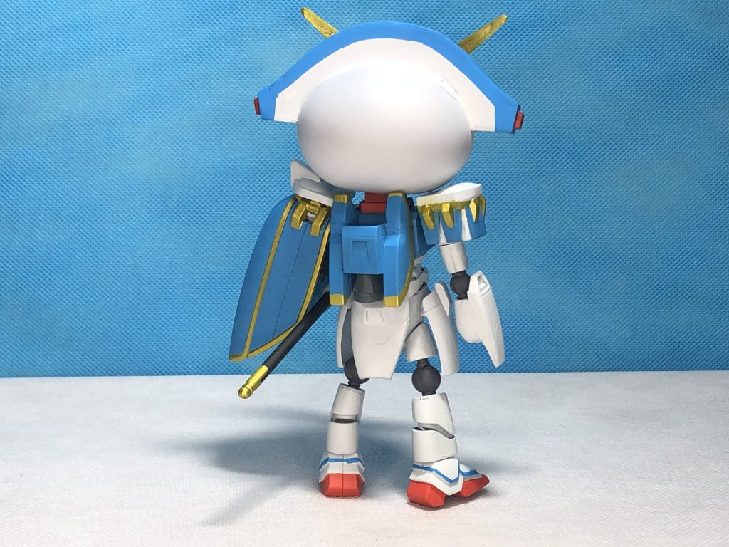 後ろから見るとこんな感じです。コアランダーの機首(?)を切り詰めたのでちゃんと頭が収まってます。