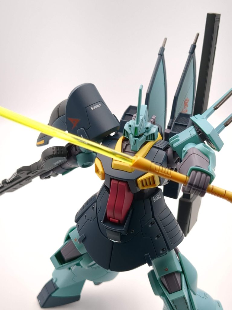 1作目以来、久々の追加スジ彫りでしたがだいぶ慣れましたこの製作時にようやくBMCタガネが手に入ったのが良かったですねなんと言っても刃先が見やすくコントロールし易い