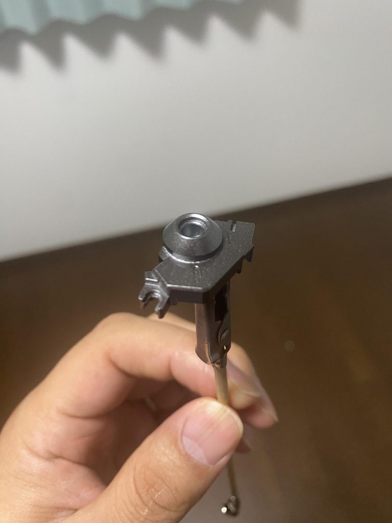 フレームはスターブライトアイアンでいきました。ちょいと明るいなと思いました。