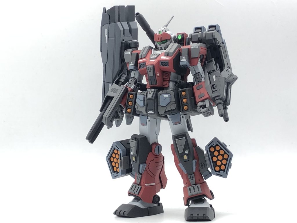 ちなみにスタンドがなくてもなんとか自立できます。