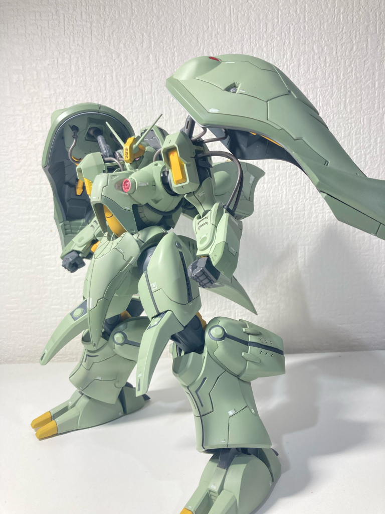 立ち姿だけでも強烈なかっこよさ