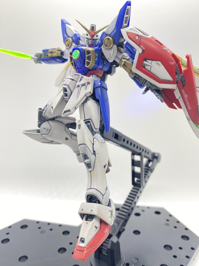 ビームサーベルでも、かっけー!!シールドからサーベルのギミックも素晴らしいけど、個人的にはナイスポーズなベストショット… 好き過ぎる笑笑