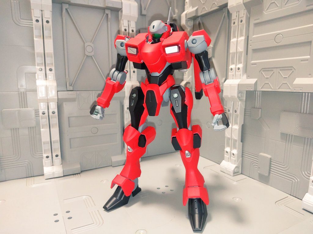 いくつかカスタムパーツを用意してるので普通のザウォートにしたり