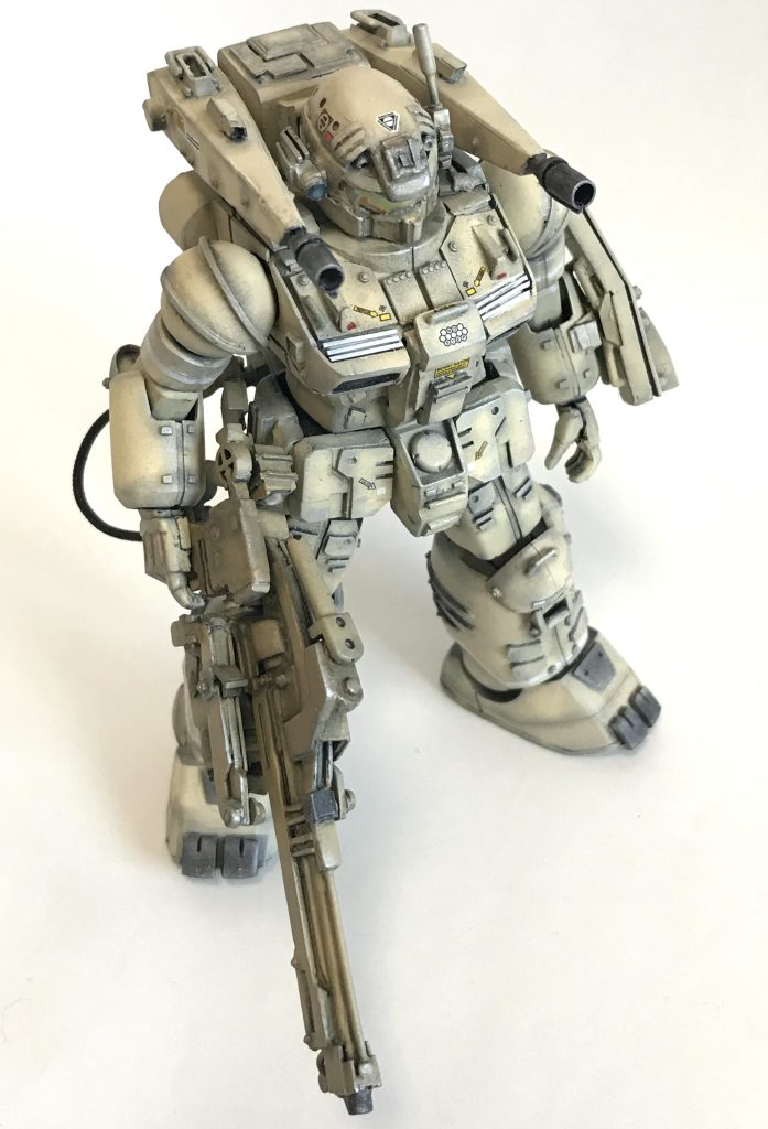 ミリタリー化するにあたりネットでネタ探ししておりましたらドイツ🇩🇪軍の戦闘装甲車「プーマ」に搭載されたドイツのマウザー社製30mm機関砲 「MK30」が目に止まりました。用途によって銃身を保護するカバーにはバリエーションがあり、中には「エイリアン2」のスマートガンを彷彿とさせる物や基地防衛のトーチカ的な物も有り(マクベの鉱山基地に配備されてそう…)その近未来的なデザインに魅せられてしまいました。動画で射撃音をチェック。そのエグさにも痺れました(チェーンガン系は発砲音も大事ですよね...もう変態ですね)。コレをマウントさせたガンキャノンをイメージしたら俄然創作意欲が湧いてきました。