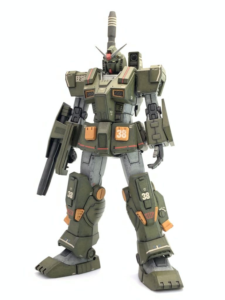 全身。アンテナをシャープにしたくらいで、改修は特に無し。ホントに素晴らしいデキのキットです😆