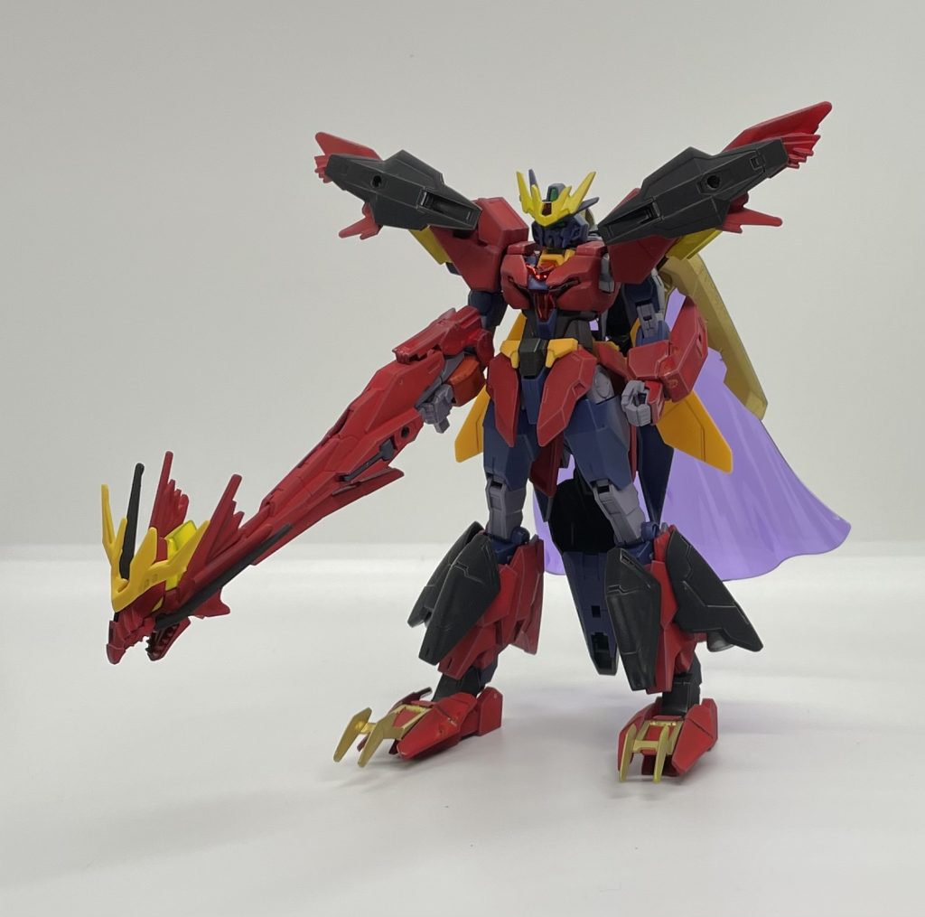 エクスドラガンダムにドッキング。ドラゴンの腕がいい感じに収まってくれました。マントは趣味です。カッコイイヨネ名前に関しては(ヒロトの想定してないアーマーだから)エクストラ+ドラゴン→エクスドラガンダムという駄洒落です(笑)