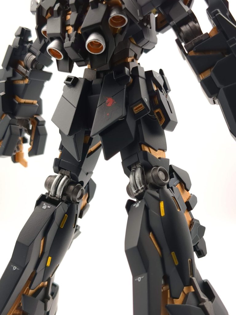 前作シャアザク同様こいつも後ろ姿がカッコいいでも後ろの仕上げに行き着くころには力尽きて手を抜きがち