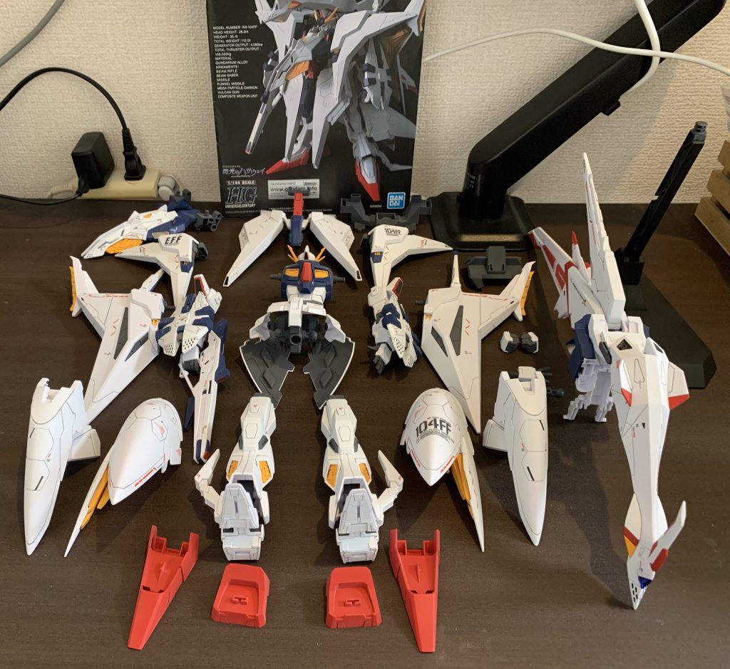 組み立て前です。パーツがでかい…。