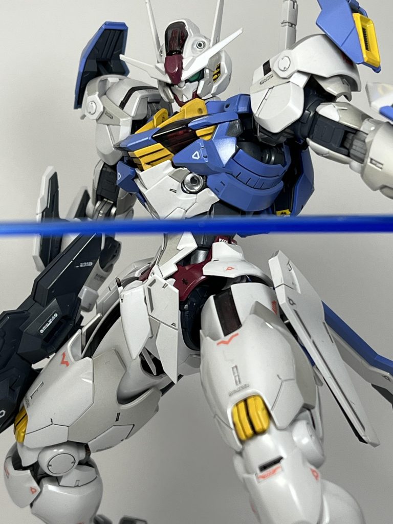 膝のギミックとかもすごく良かったです。他の機体もフルメカ出るといいなぁと思いました。