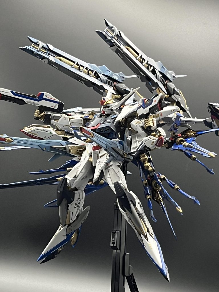 ハイマットフルバースト画像1ライジンストライカーが加わったので前作よりもさらにパワーアップ‼️♫