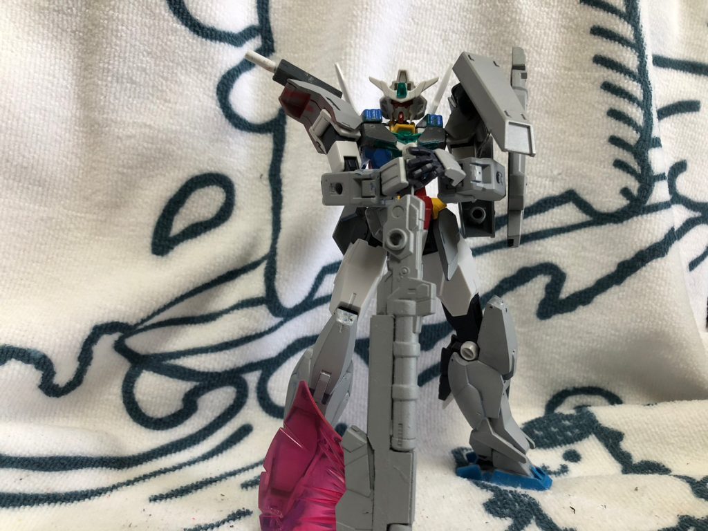 今回の目玉は銃と剣の両立、シールドによる硬さをメインに置いてます。