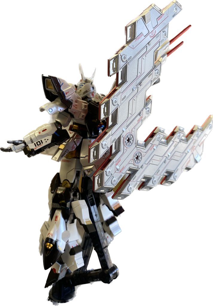 サザビーの系譜を感じるフォルムであります。