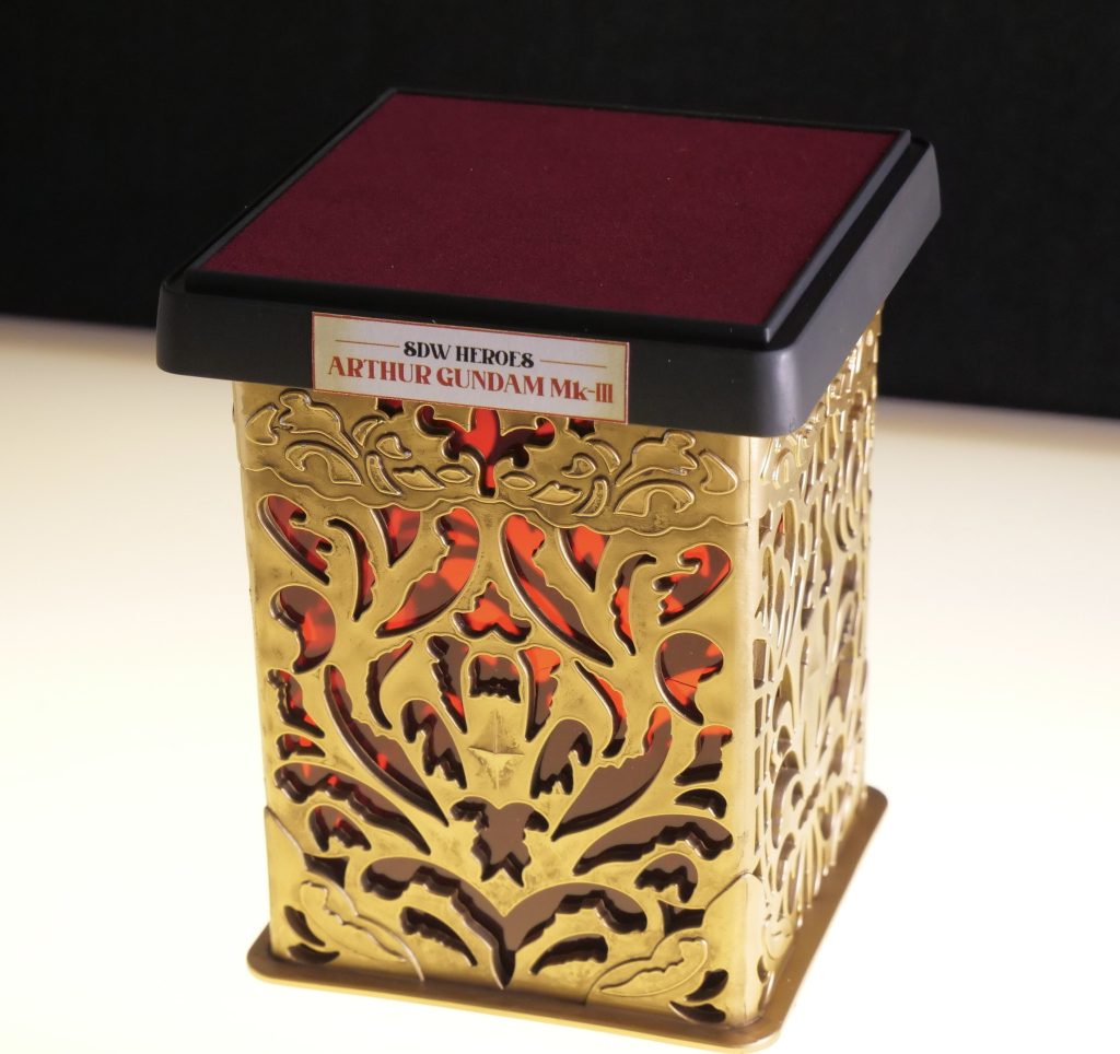 エレガントな台座の正体は↓↓↓↓↓↓↓↓↓↓↓↓