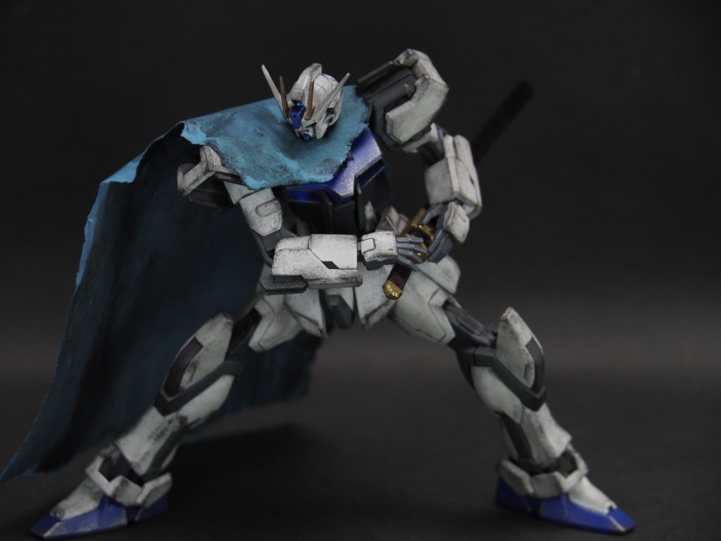 居合マントの首元が不自然な仕上がりに・・・布の折りたたまれて纏まってる感じをうまく出せないです。。。