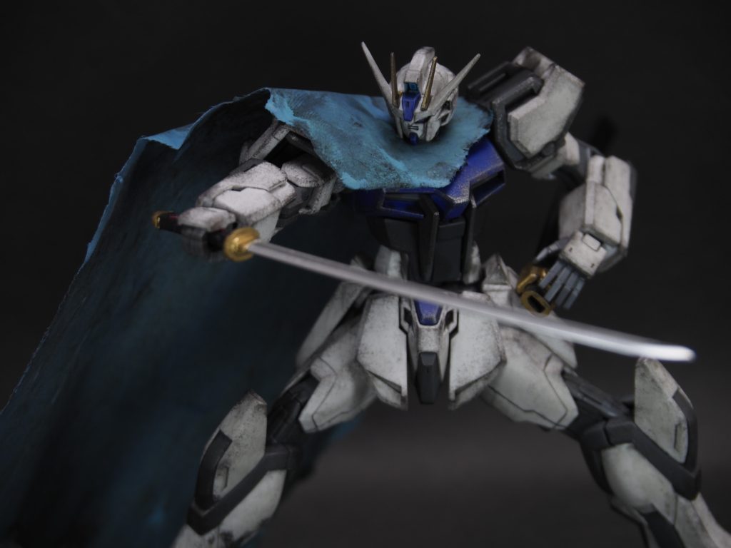 抜刀日本刀はコトブキヤのMSGからグリップを削ってサイズを合わせました。