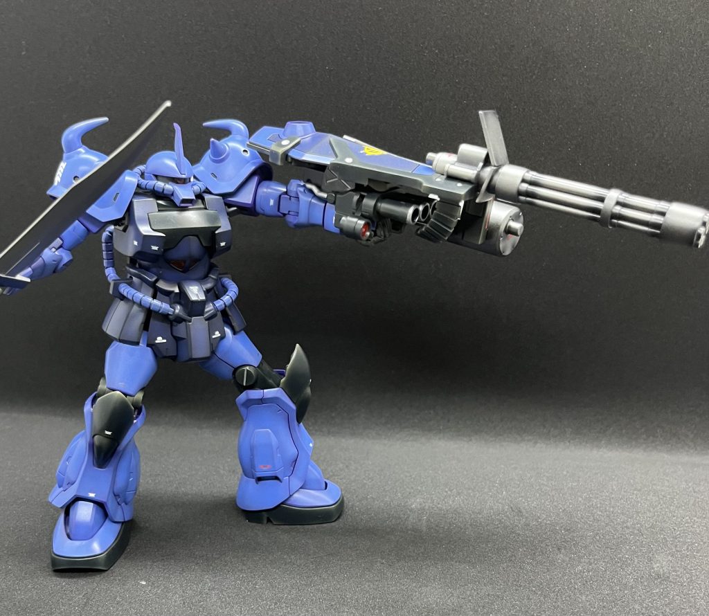 グフカスタム紫立ち上げで半艶で仕上げました。