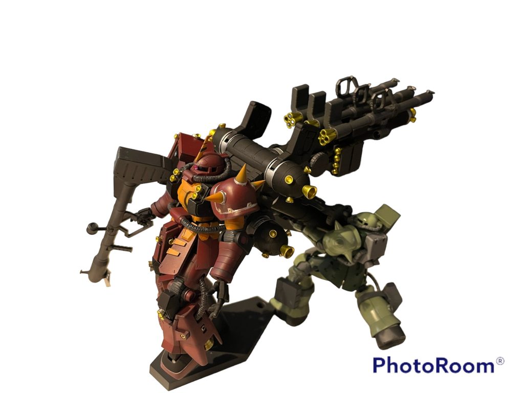 標準でついている取付ベースを使用すると、バックパックの重量でイナバウアーしてしまうので、介護必要になります💦