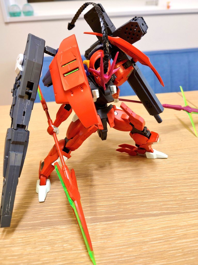 塗装前　作品のイメージからかけ離れないように気をつけて全体のバランス見ました。元のキットが申し分ないので本体はほぼそのまま。ドリルで穴をあけたり、掘り直したり程度です。