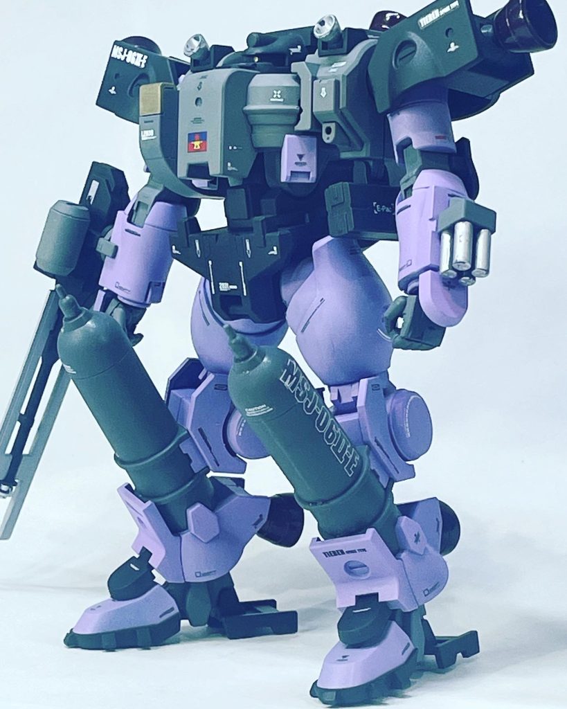 HG ティエレン宇宙型。リックドムカラーに全塗装。本日21日はソーマ・ピーリスの誕生日なので本当ならタオツーを作るべきなのですが、未所持なので宇宙型で代用。