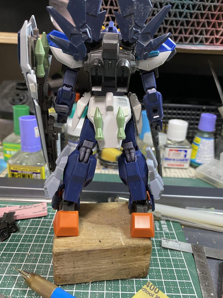 各パーツの色が揃っていないのでイメージがつけづらい。