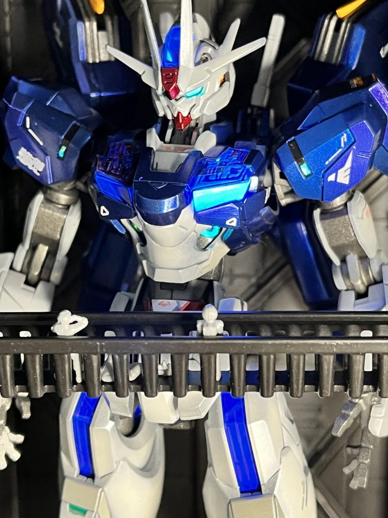 発売日に長蛇の列に並んで何とかゲットできました。製作期間3週間