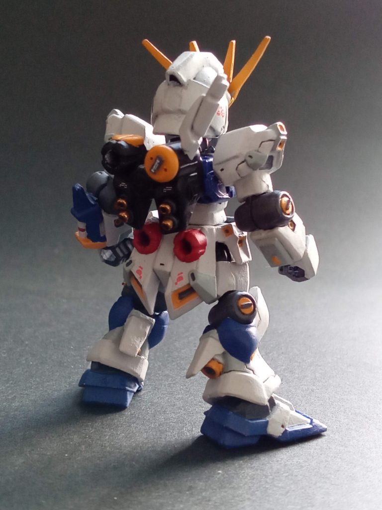 モビルスーツアンサンブル・νガンダムリペイント–3枚目/制作者:マッドさん