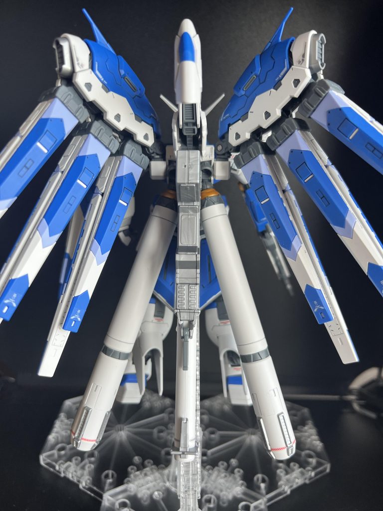 RG Hi-νガンダム–4枚目/制作者：Koki Sonoda