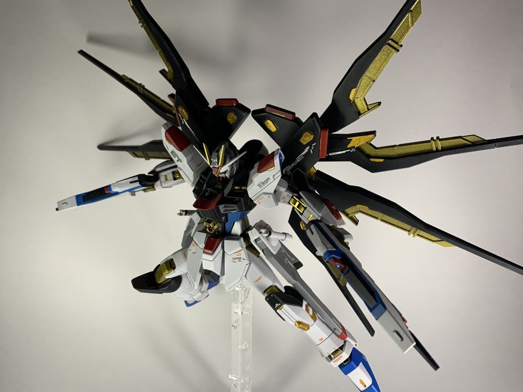 ドラグーン射出イメージドラグーンプラットフォーム基部も金で塗装しています。