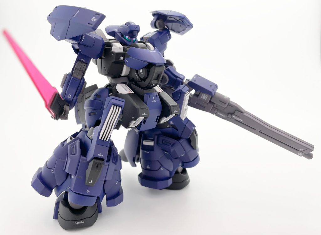 ディランザ・スラ形態。