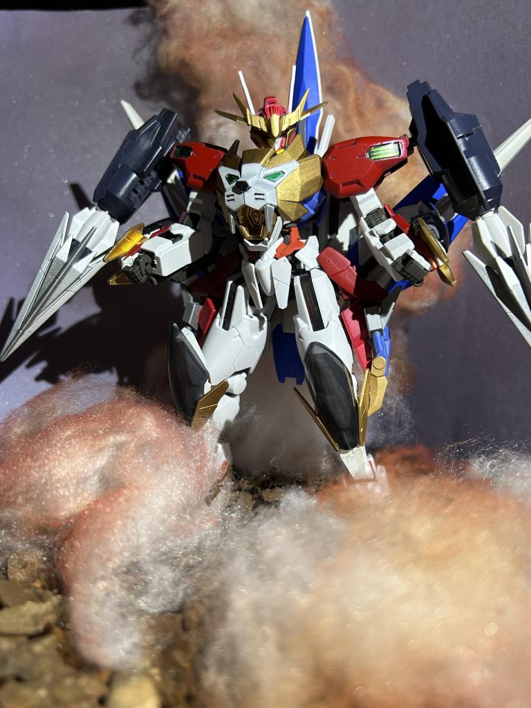 最終形態、キングエルカイザー。サポートメカを背中にドッキング、ドリルと追加装甲を付けて、まさに最強の勇者!みたいなイメージ…に見えたらいいなと…w