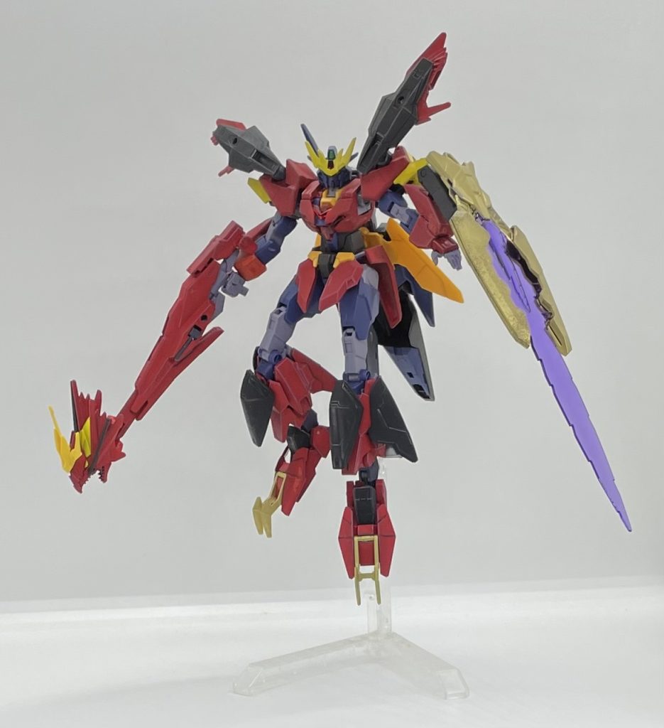 なんかいつも大きめの武器をついつい付けたくなるんですよね。持たせるんじゃなくて腕につけるのもいい感じ。