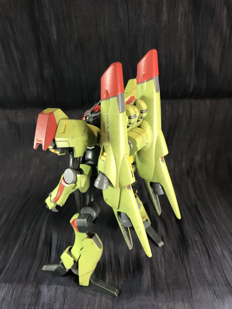 いつもと違う出だしになりましたが、今回はガンダムファラクト改造の見立てドーベンウルフです。