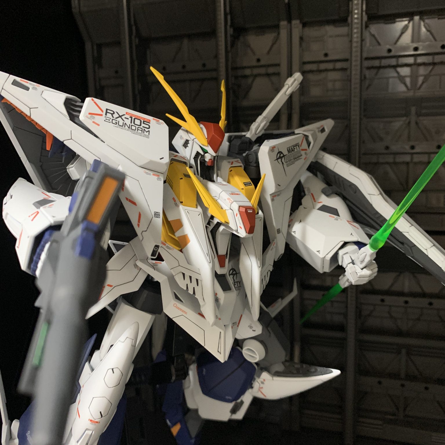 完成品】HGUC RX-105 クスィーガンダム【全塗装・改修】ガンプラ 