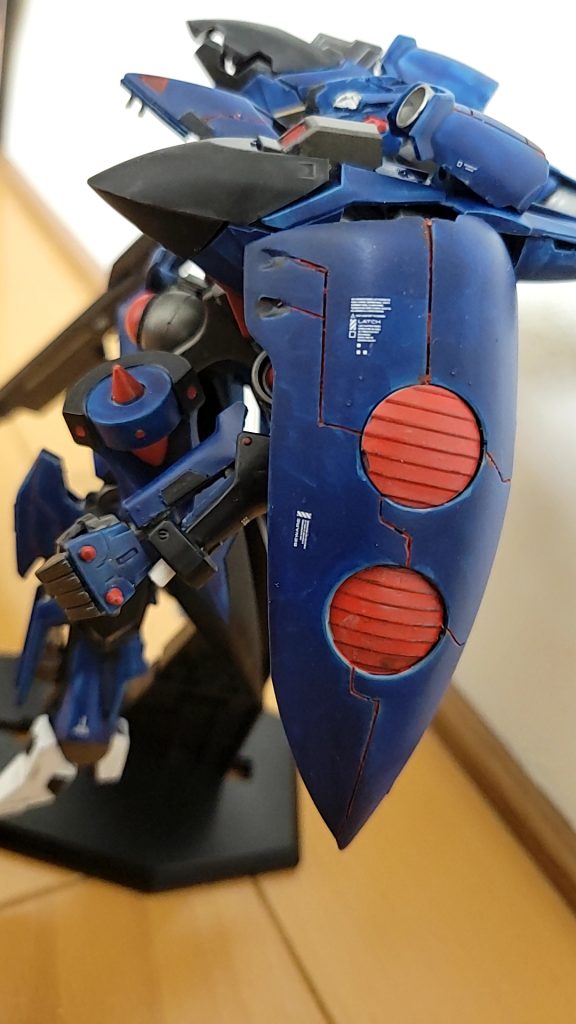追加したスジボリには赤で墨入れ(スコア4をイメージ)