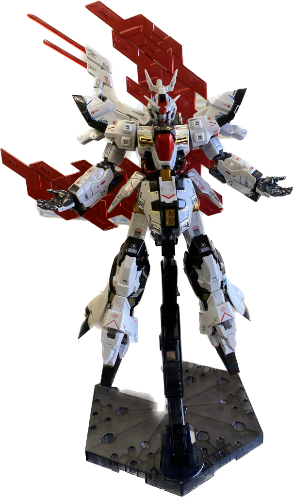 右肩のパトライトは自作しました。ムーンプレートはキャンディレッドを採用しました。