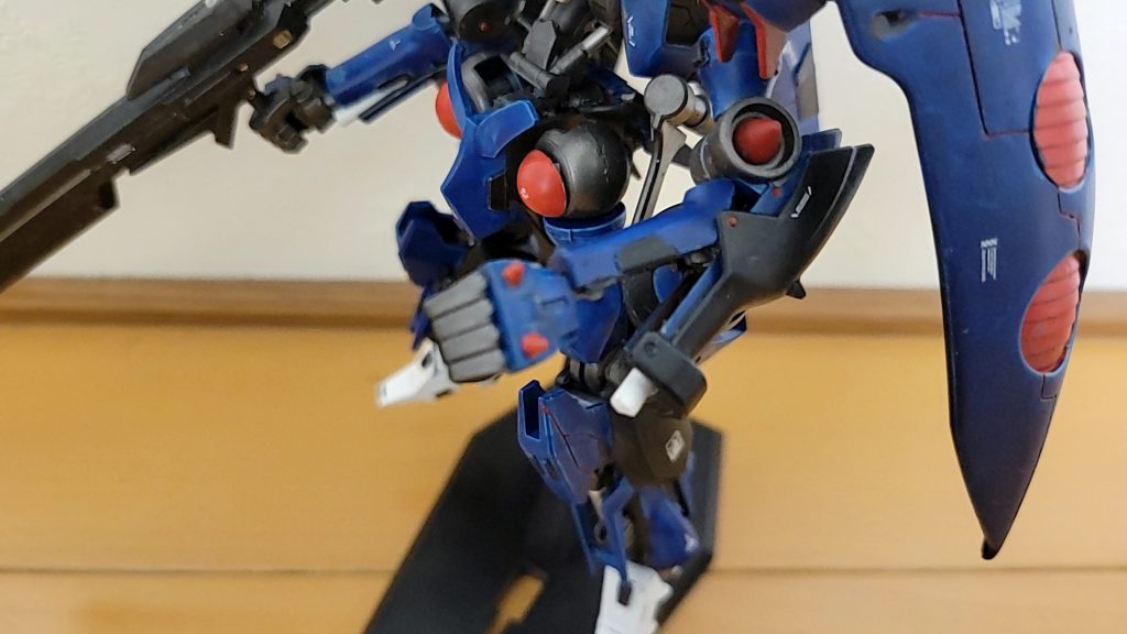 腕の展開ギミック