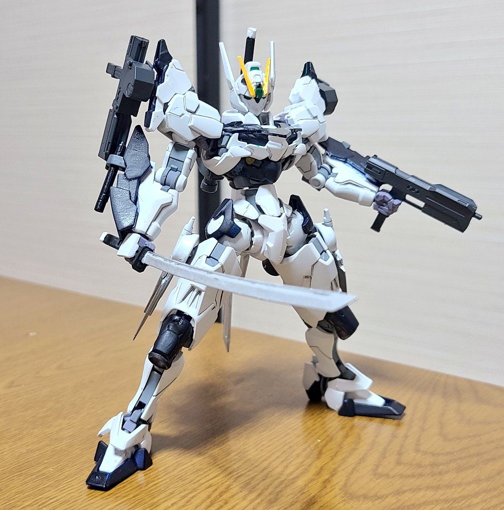 そこから色を塗り替え装甲を増やし