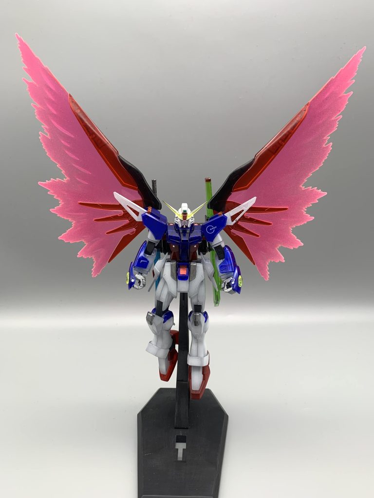 光の翼がでかい