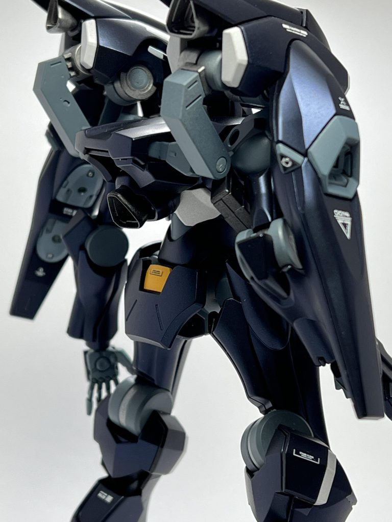 ファラクトはどこから見てもカッコイイですよね。