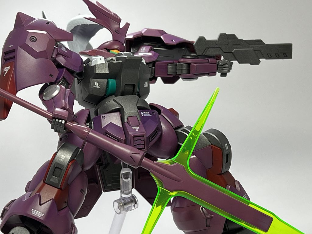 ランスのクリアパーツいいですよね。ヘッドアクセサリーの羽部分をもう少し加工しようかなぁとも思いましたが、このままでもカッコ良かったのでそのままです。