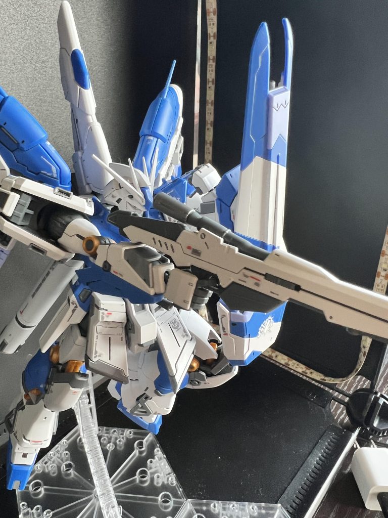 RG Hi-νガンダム–6枚目/制作者：Koki Sonoda