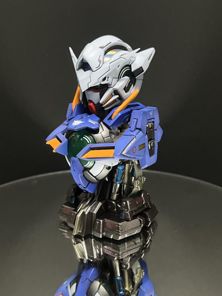 おもに塗り分けと彫り直し、デカールワーク、合わせ目消しと、ガンプラぽい事しました😊パーツの表面と組み合いが酷くて苦労しました😂