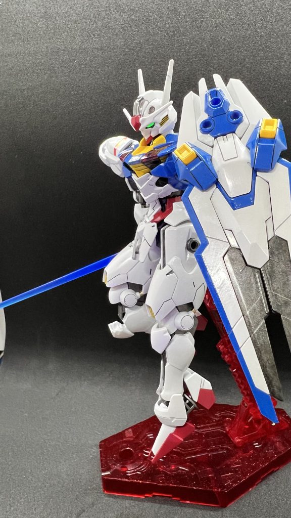 関節は焼鉄色、武器は黒鉄色にしました。塗ってみると結構違いがわかって良かったです。