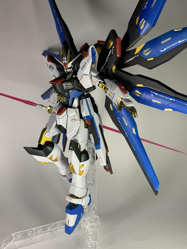 シュペールラケルタ劇中未使用ですが、連結モードも絵になります。