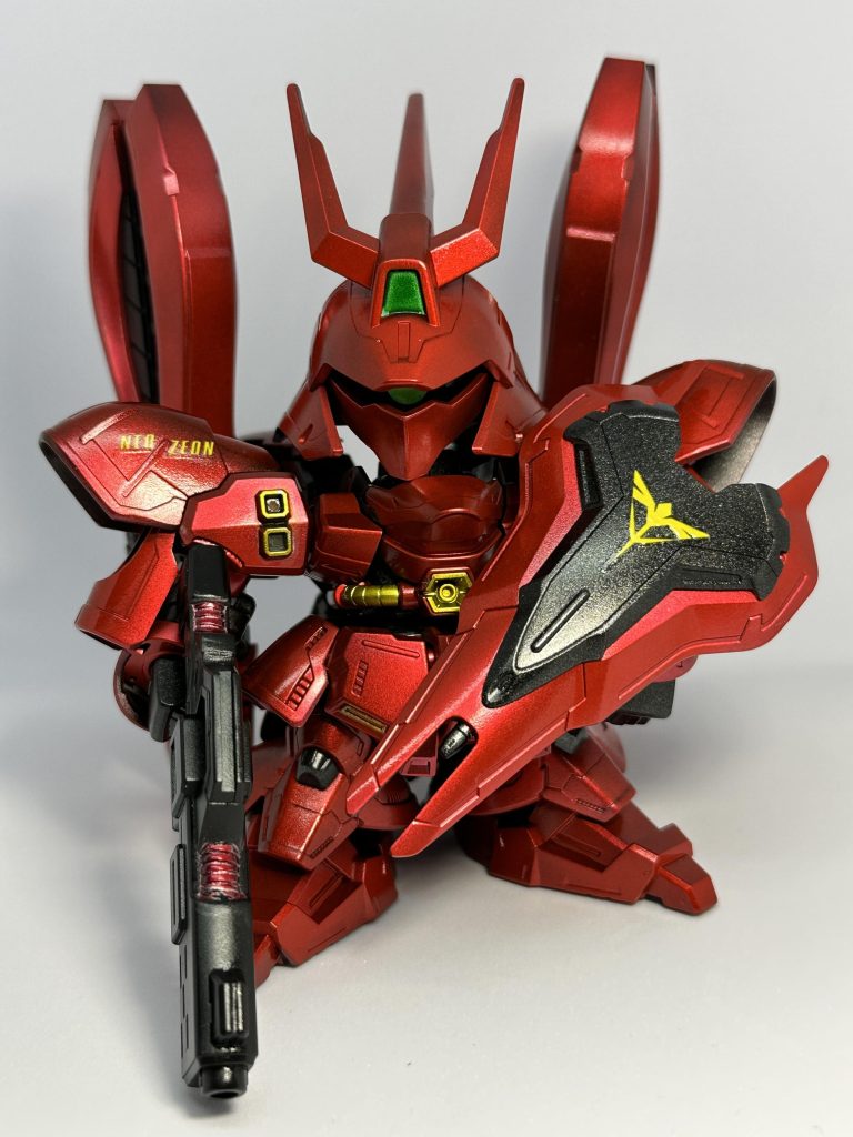 デカールは別売りの物を使用しています。貼ったあとは、透明クリアー振ってコーティング