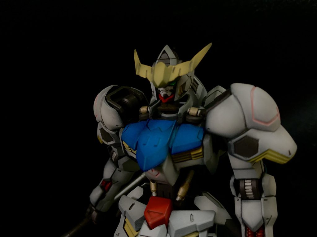 シリンダー、関節、動力パイプの塗り分けにもこだわりました。