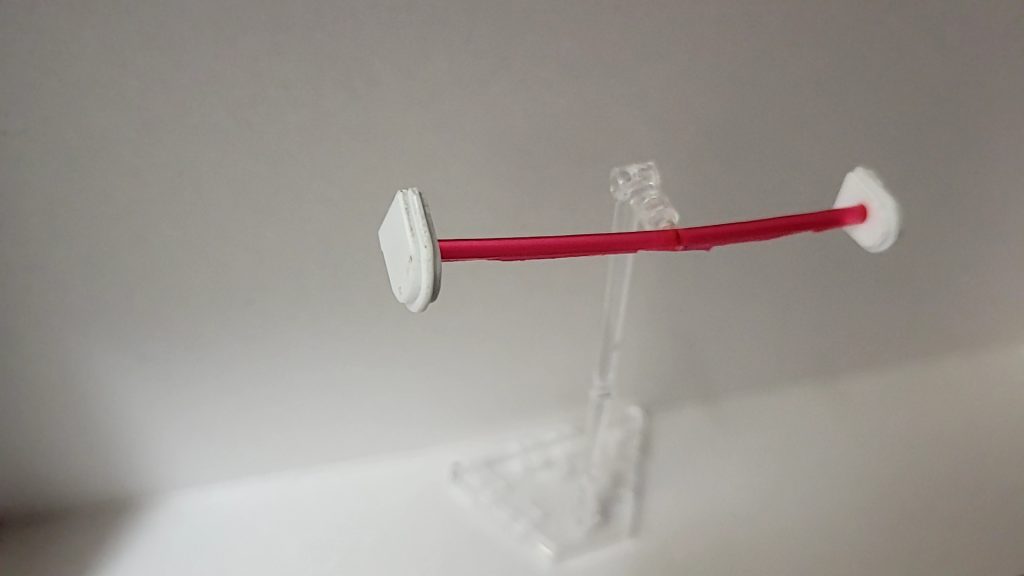 ビームサーベルのランナーを加工したものでディスプレイ可能